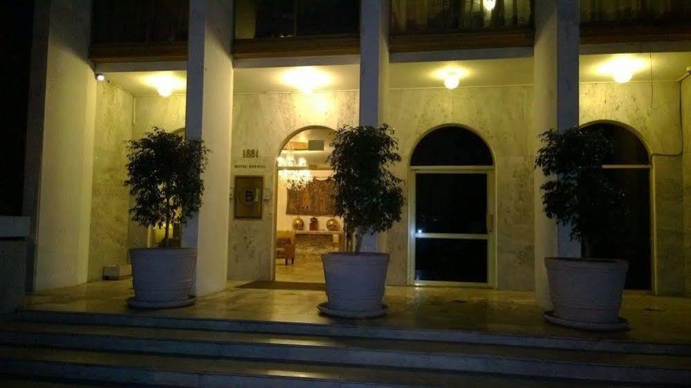 Hotel Suites Bernini Guadalajara Exterior photo